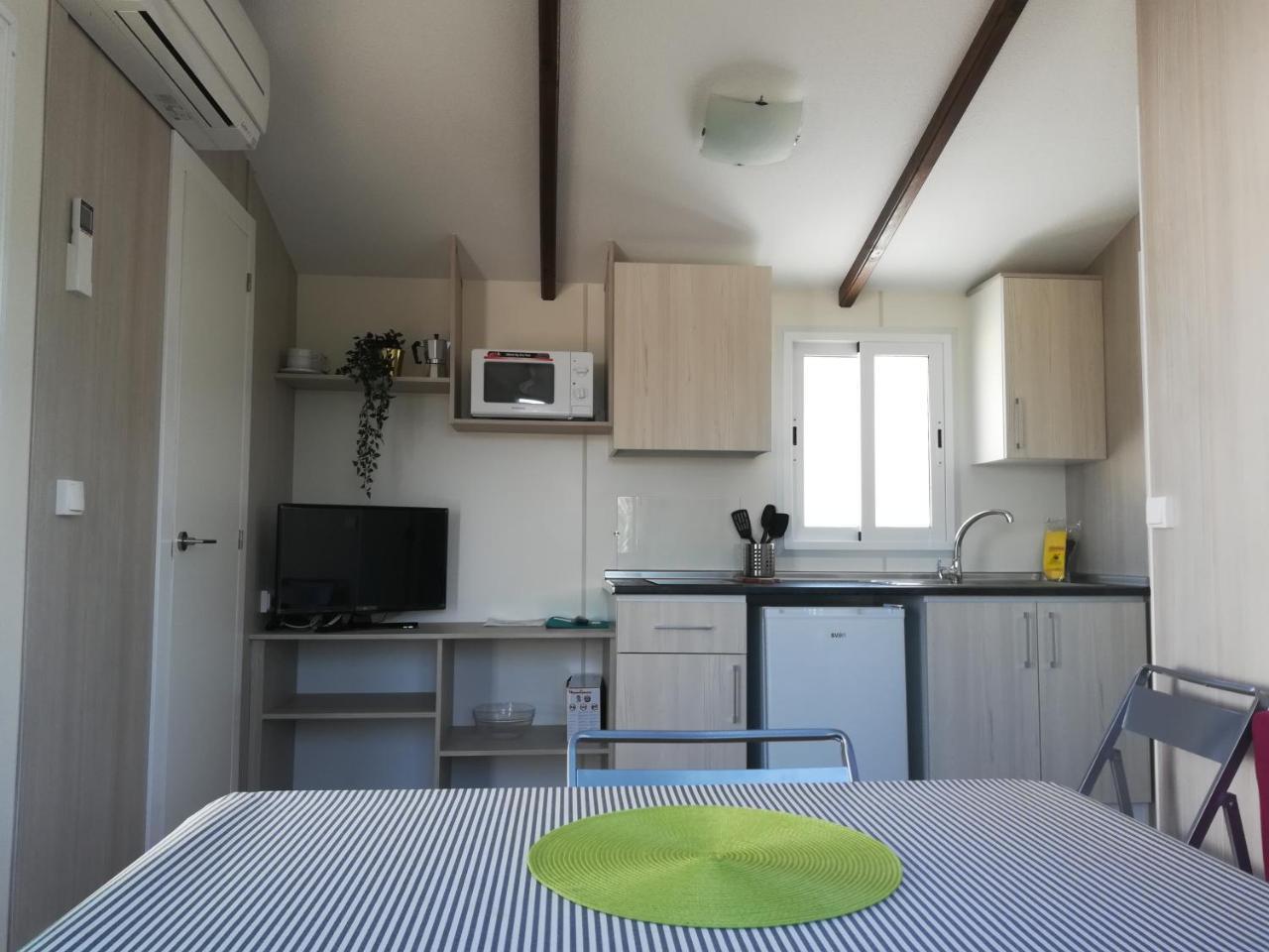 Camping Bahia ซานตาโปลา ภายนอก รูปภาพ